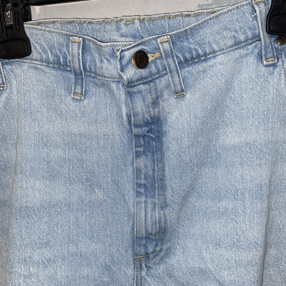 Wrangler Cutoff Shorts Denim  42x4x14 High waisted Adj Waist Distressed Cuffed